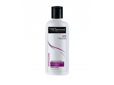 Tresemme Smooth and Shine 215 ml Conditioner