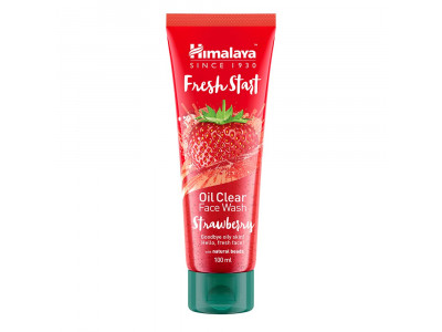 Himalaya Oil Clear Strawberry Face Wash 100 ml